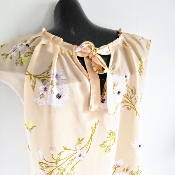 LC Lauren Conrad Peach Pleated Neck Blouse S - Picture 5 of 6